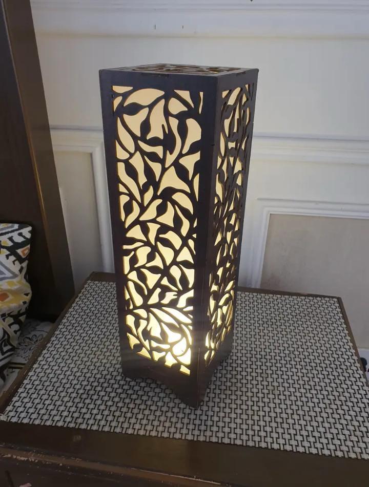 Decorative Wooden Leaf Pattern Lamp – 15” Ambient Light