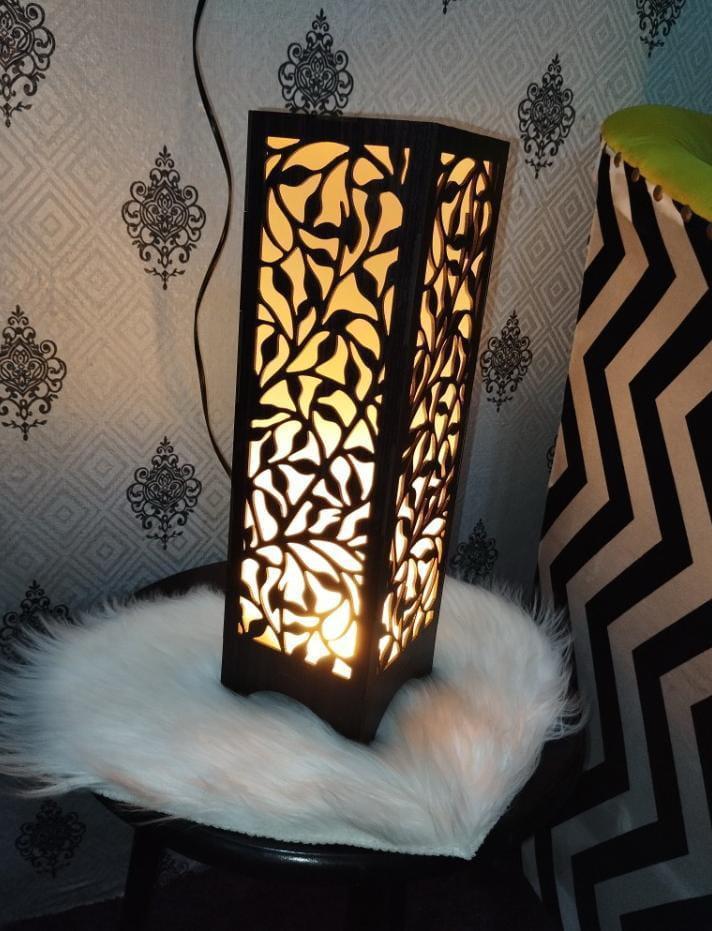 Decorative Wooden Leaf Pattern Lamp – 15” Ambient Light